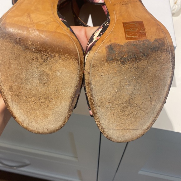 Givenchy Napa camouflage flower print. Size 40 - Picture 4 of 7